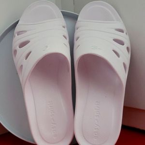 Easy Spriit White Sandles